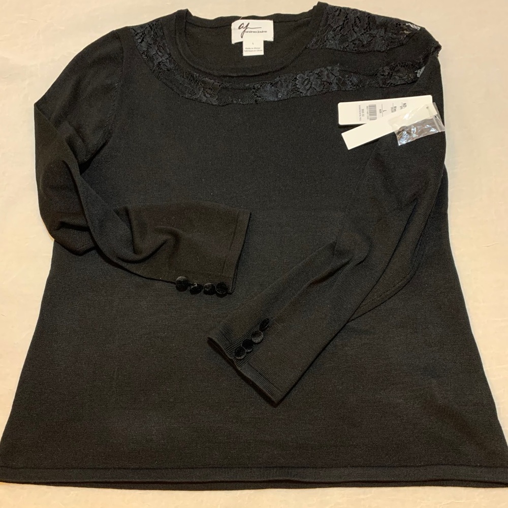 Andrea Jovine black top.